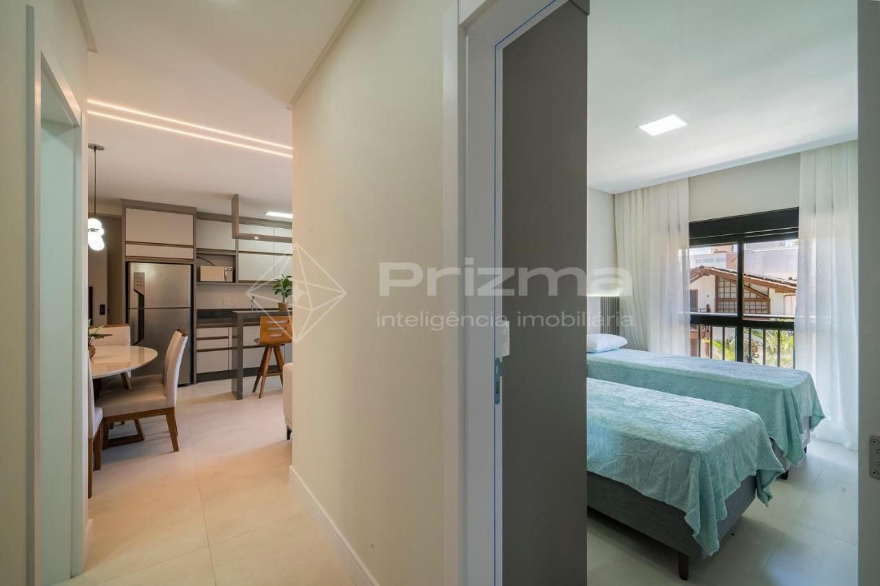 Apartment Waldgarten Bombinhas: Beachfront Luxury With Pool And Fitness Center