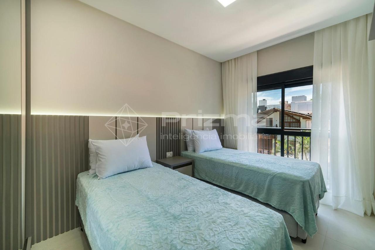 Waldgarten Bombinhas: Beachfront Luxury With Pool And Fitness Center Bombinhas