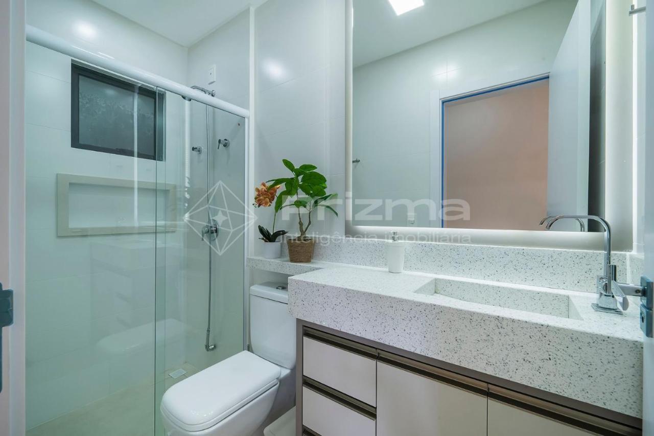 Waldgarten Bombinhas: Beachfront Luxury With Pool And Fitness Center Apartment