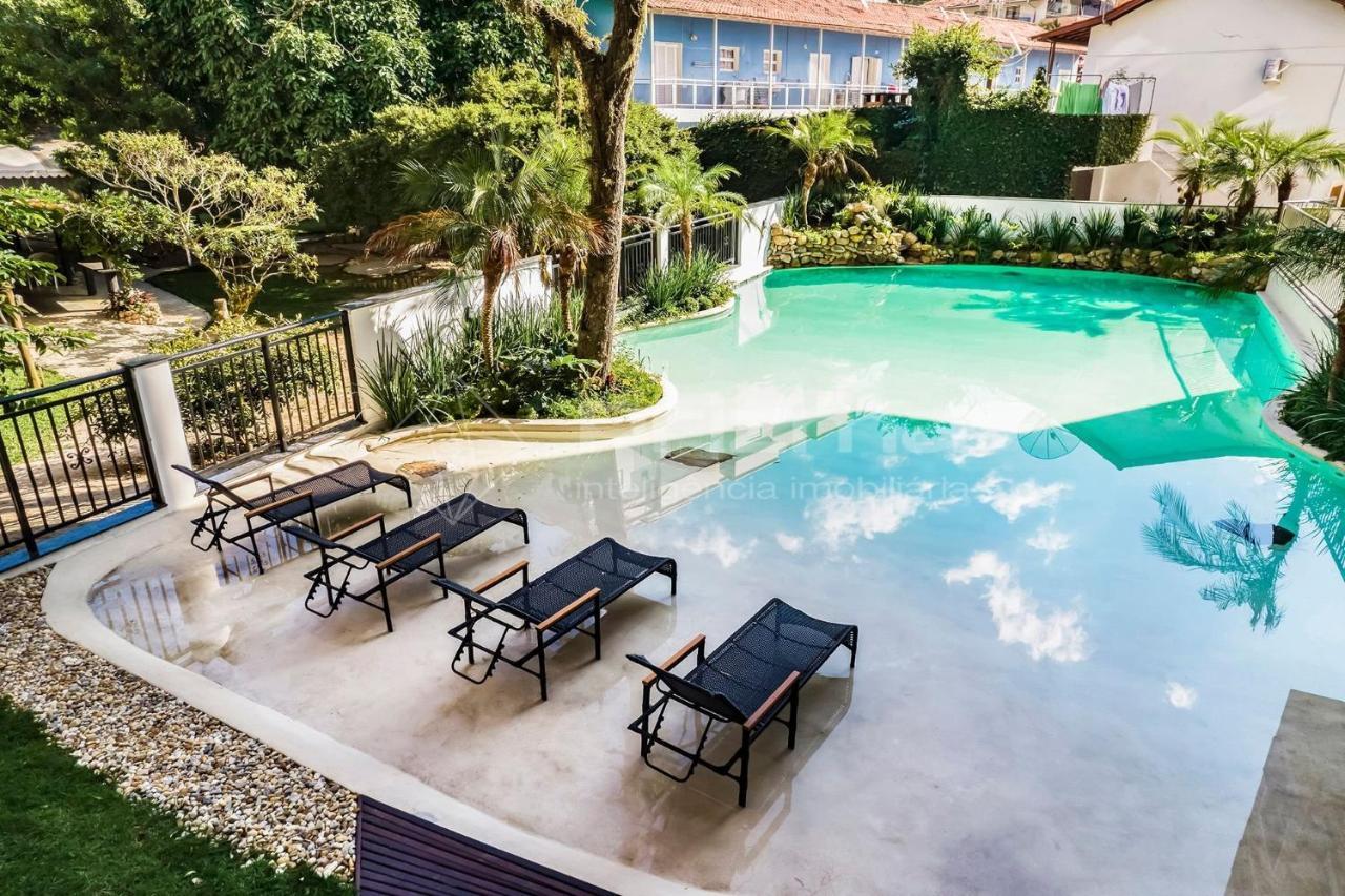 Waldgarten Bombinhas: Beachfront Luxury With Pool And Fitness Center Apartment Bombinhas